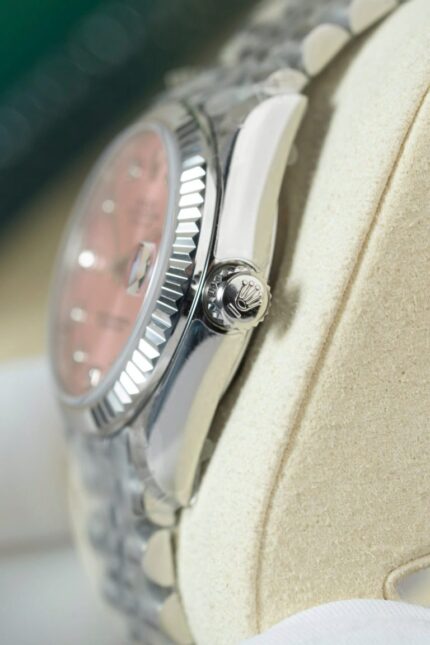 Dong Ho Rolex DateJust Lady Replica 11 Mat Hong Coc So Dinh Da 31mm 8 768x1152 1