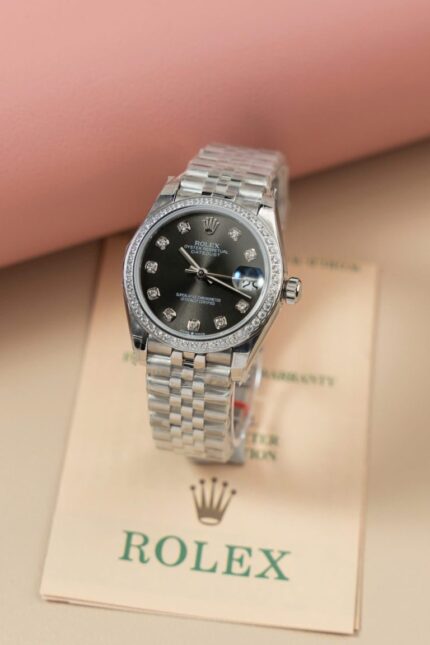Dong Ho Rolex DateJust Lady Replica Cao Cap Mat Xam Coc So Dinh Da 31mm 9 768x1152 1