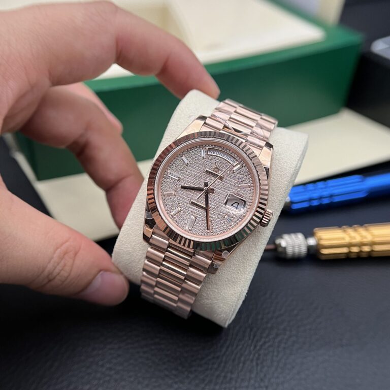Dong-Ho-Rolex-Day-Date-Nam-Dinh-Da-Replica-11-Nha-May-GM-40mm-1-768x768 Dong Ho Rolex Day Date Nam Dinh Da Replica 11 Nha May GM 40mm 1 768x768 1