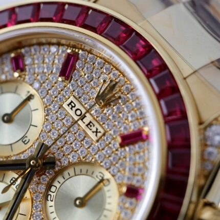 Dong Ho Rolex Daytona 126598TRU Che Tac Boc Vang That Ruby Kim Cuong Moissanite 40mm 9 768x768 1